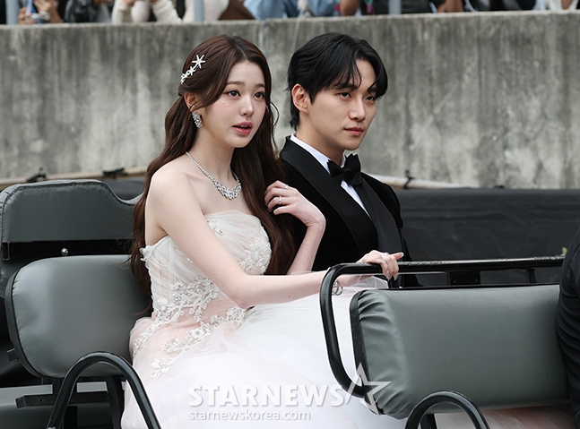 장원영 '오빠 달려!' [★포토]