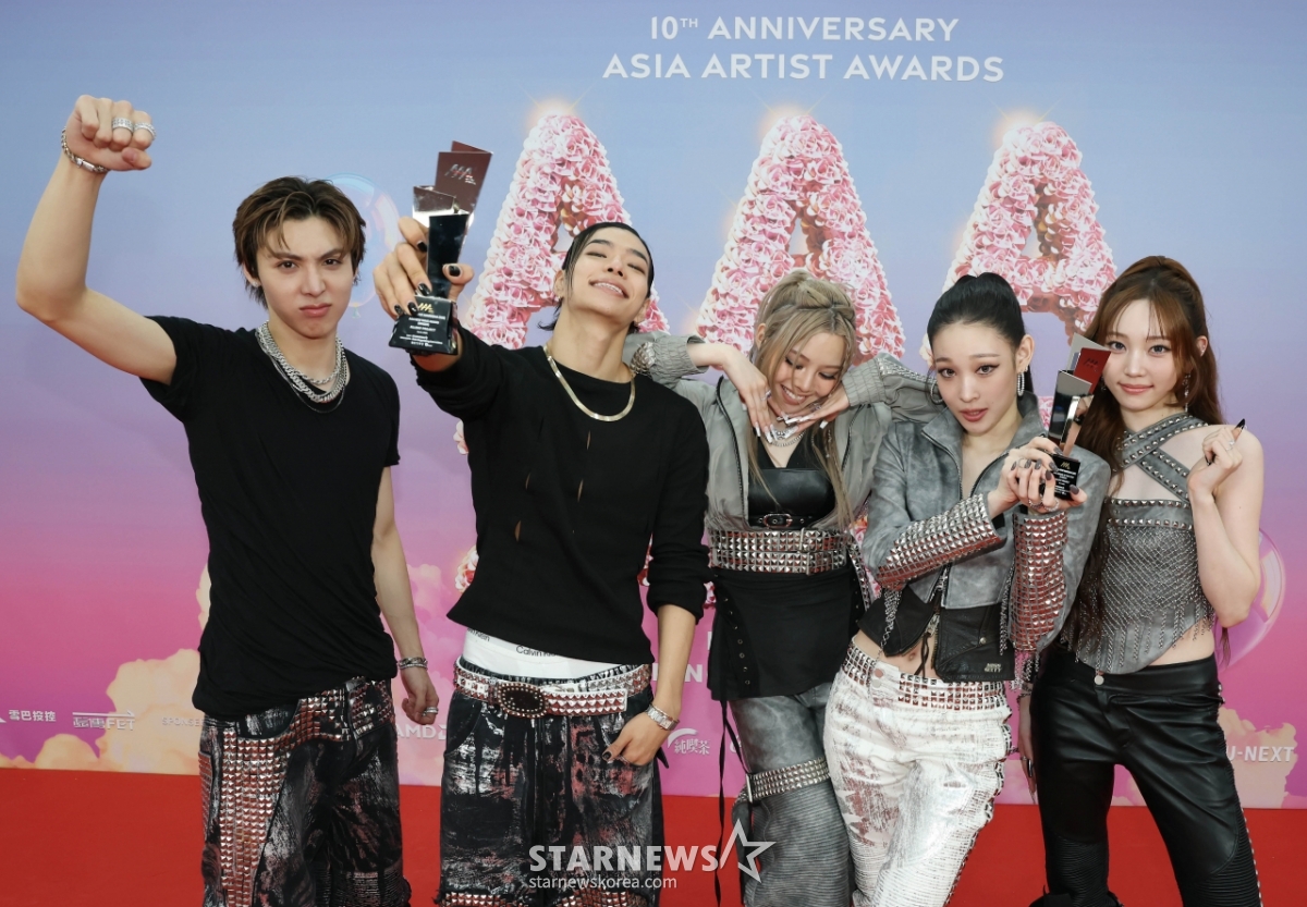 올데이프로젝트 'AAA 2025 뜨거운 슈퍼루키!'[★포토]