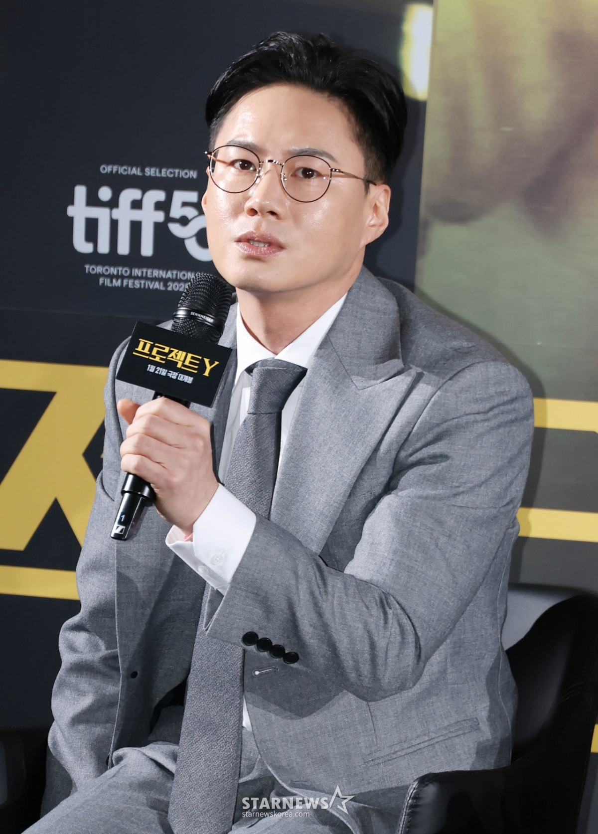 답변하는 '프로젝트Y' 이환 감독[★포토]