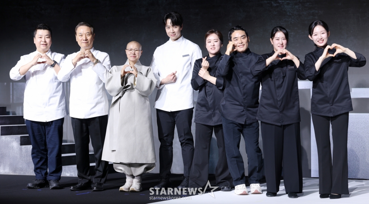 넷플릭스 '흑백요리사2'의 흑과 백 셰프들[★포토]