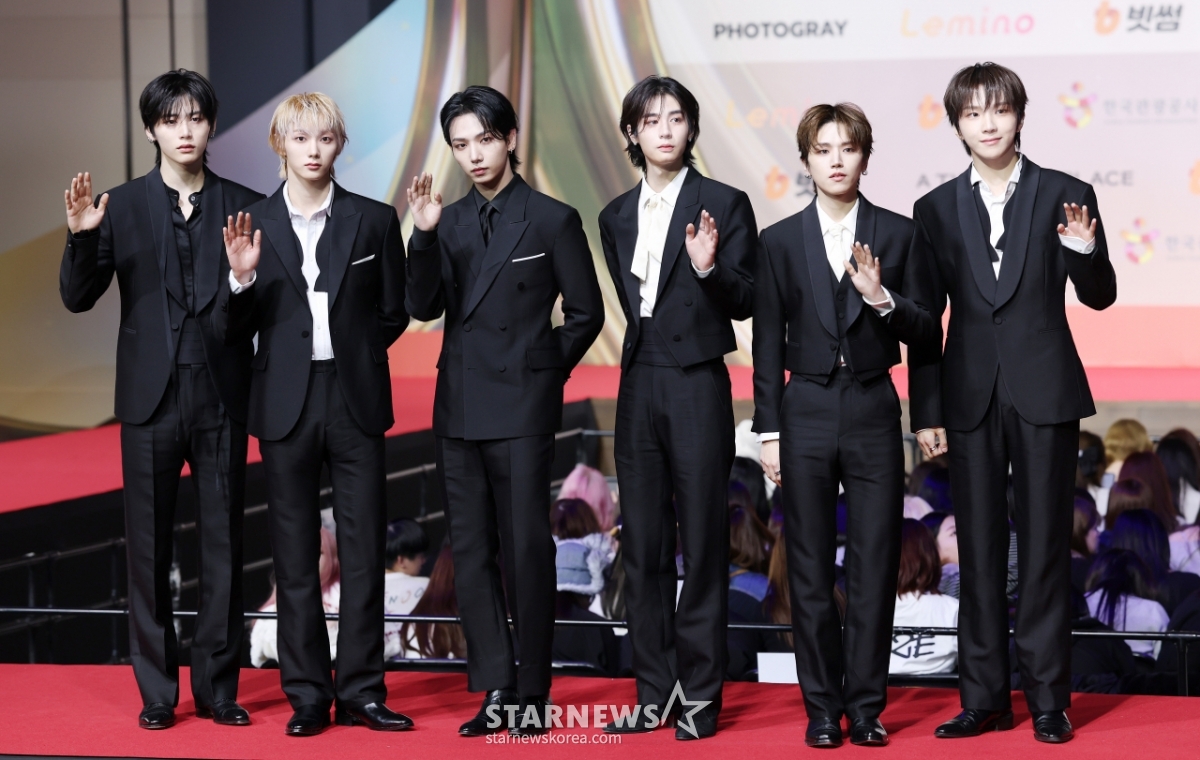 보이넥스트도어, 깔끔한 수트로[★포토]