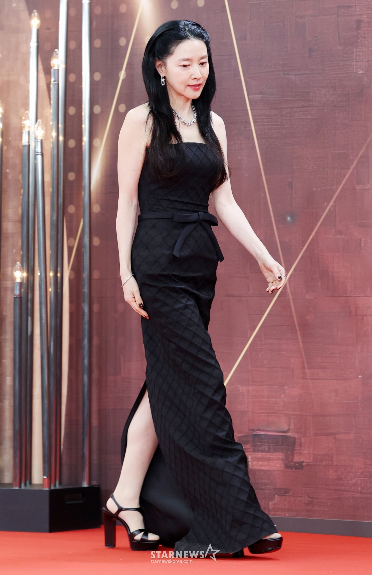 이영애, 발걸음도 산소같은 여자[★포토]