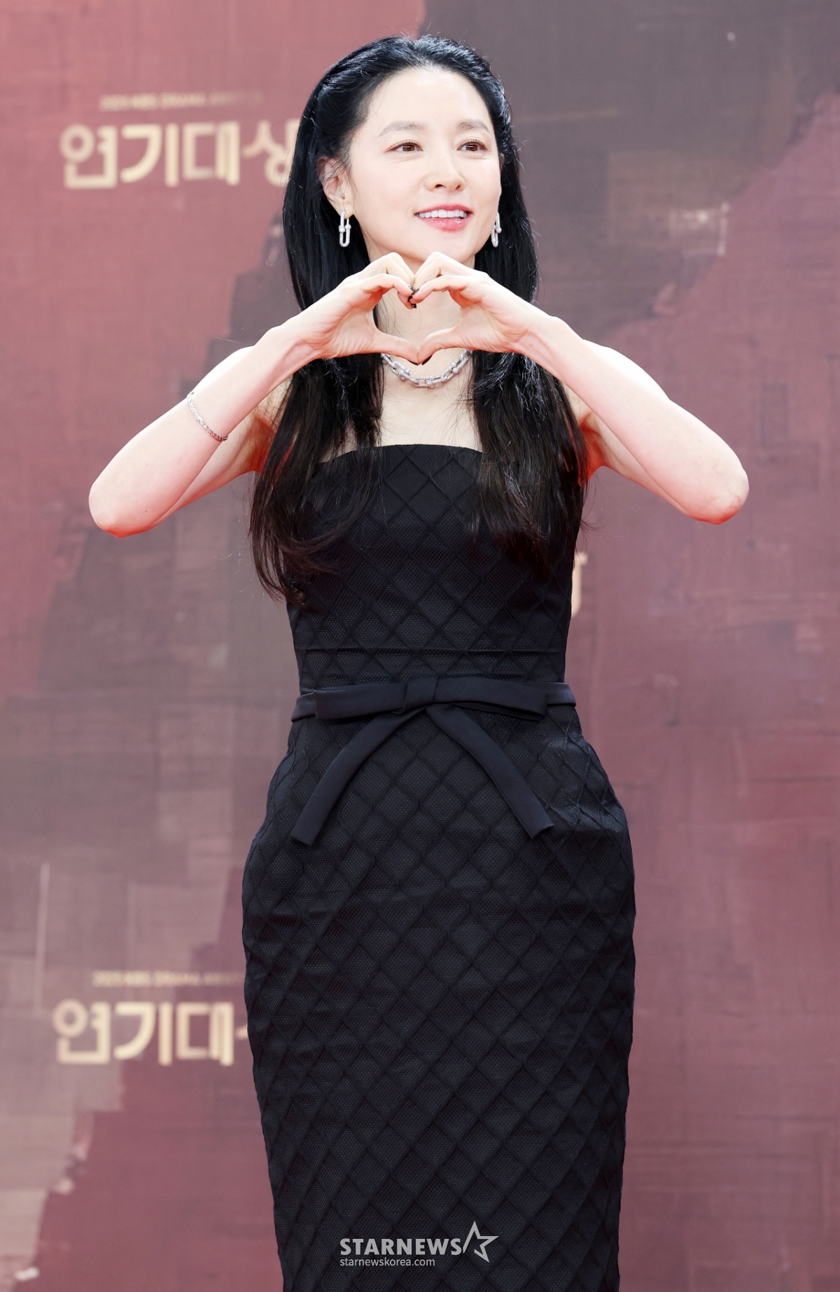 이영애, 하트도 아름답게[★포토]