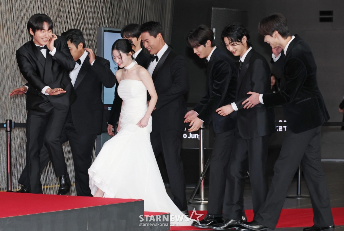 '트라이' 홍일점을 지켜라![★포토]