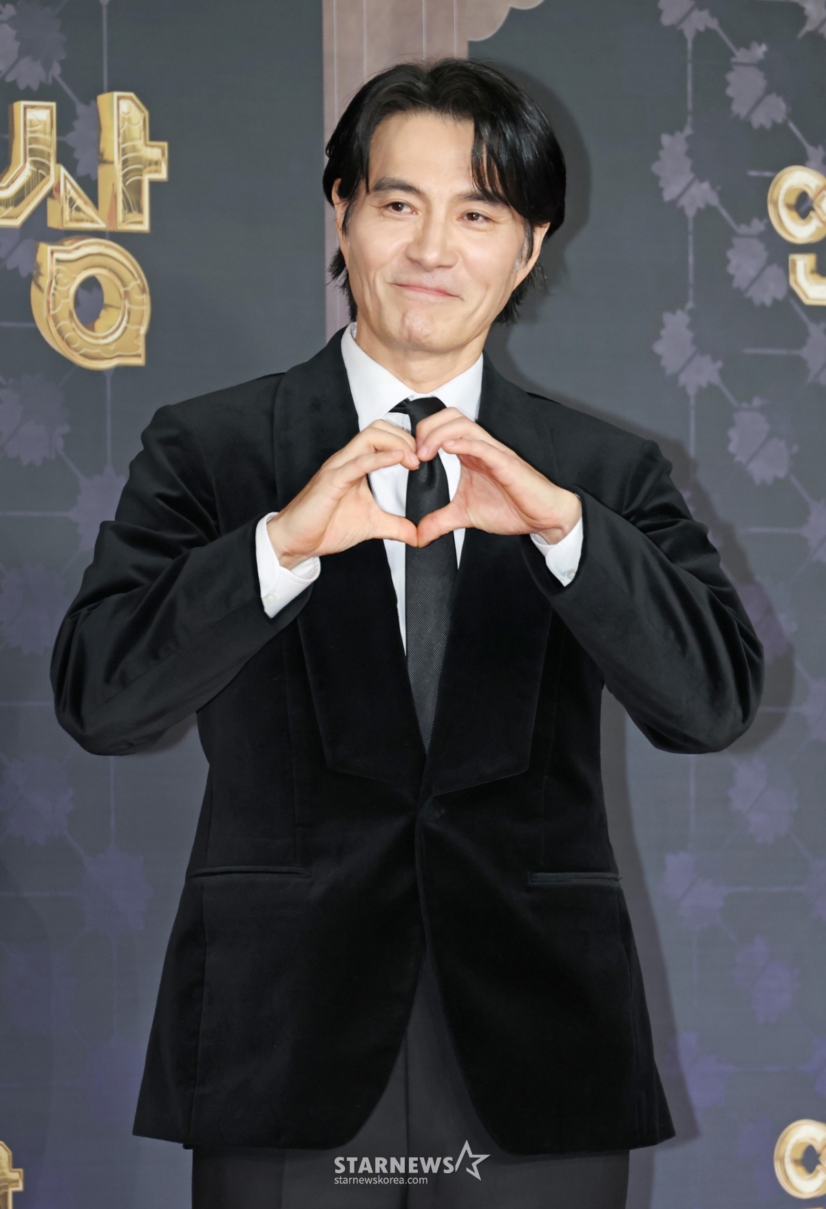 이해영 '중후한 손하트'[★포토]