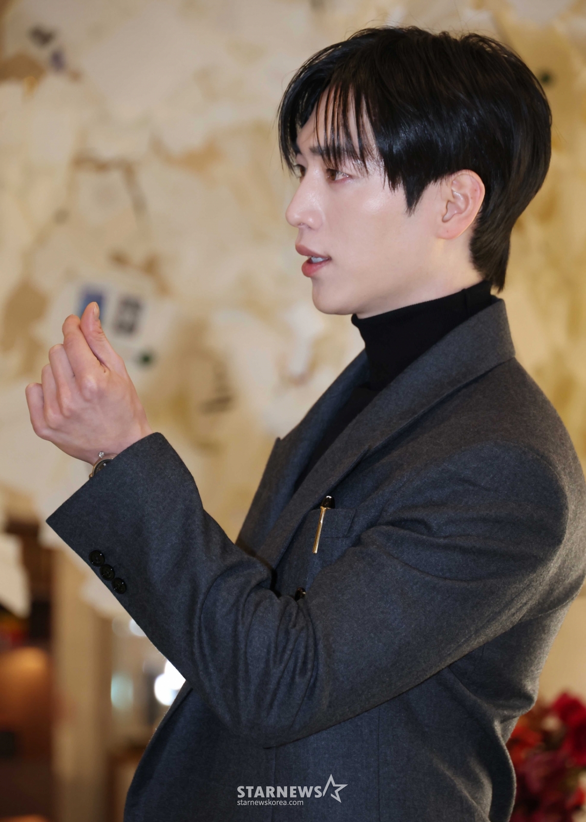 서강준 '옆모습도 완벽해요'[★포토]