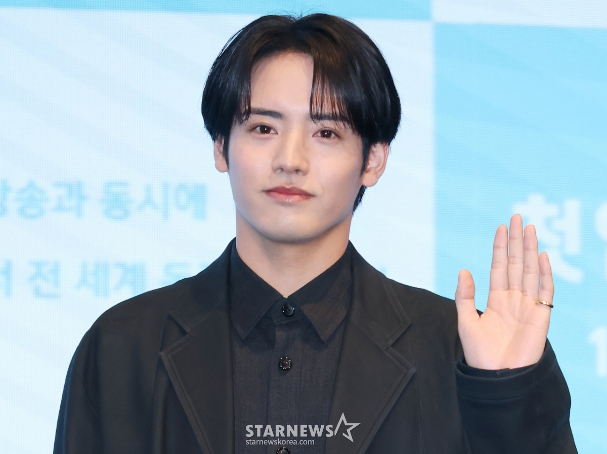 아카소 에이지 '빠져드는 비주얼'[★포토]