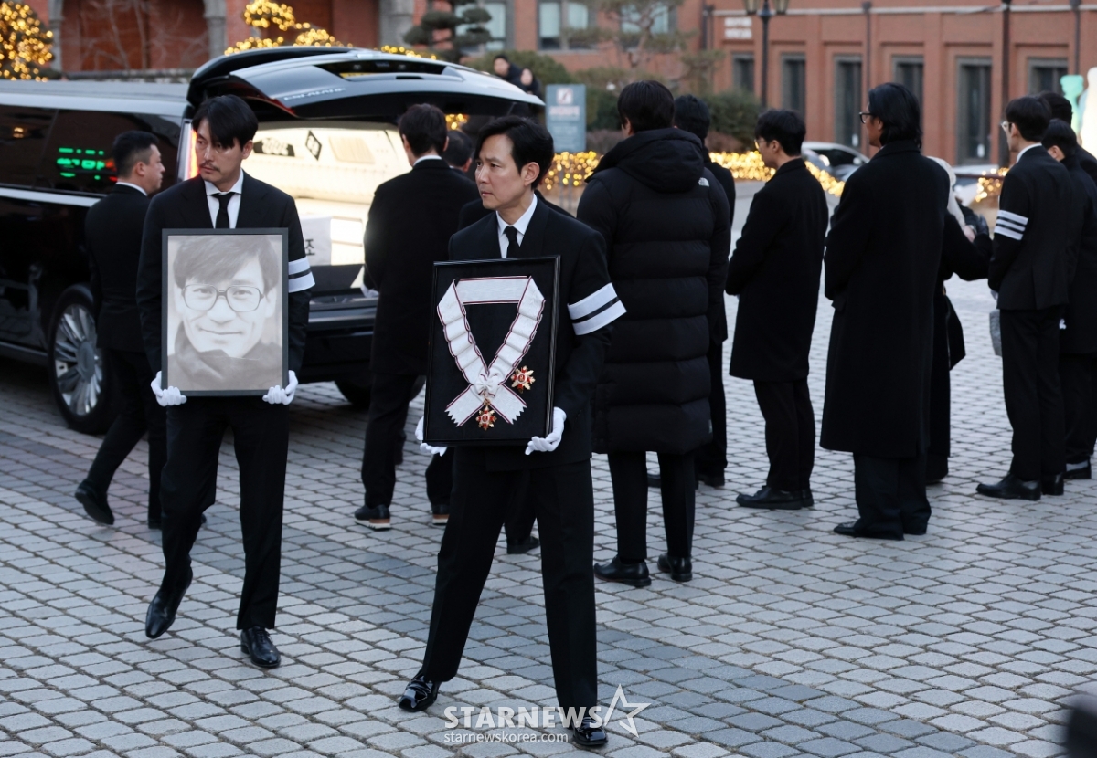 '국민배우' 故안성기, 마지막 가는 길[★포토]