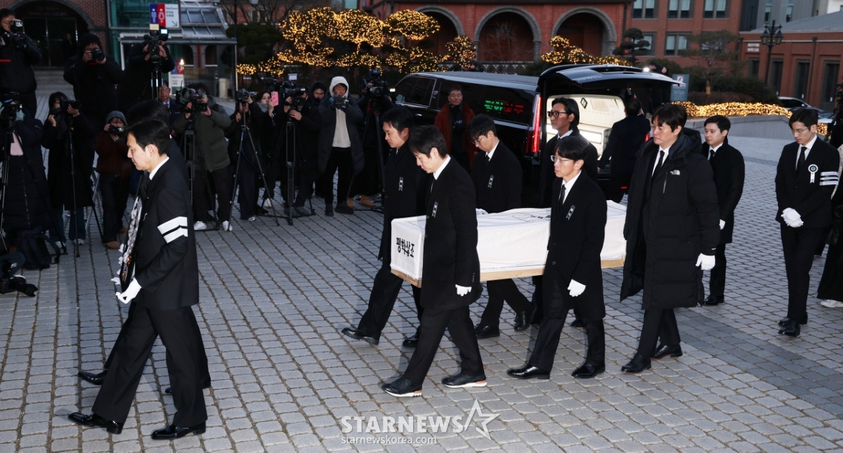 국민배우 故 안성기의 마지막 길[★포토]