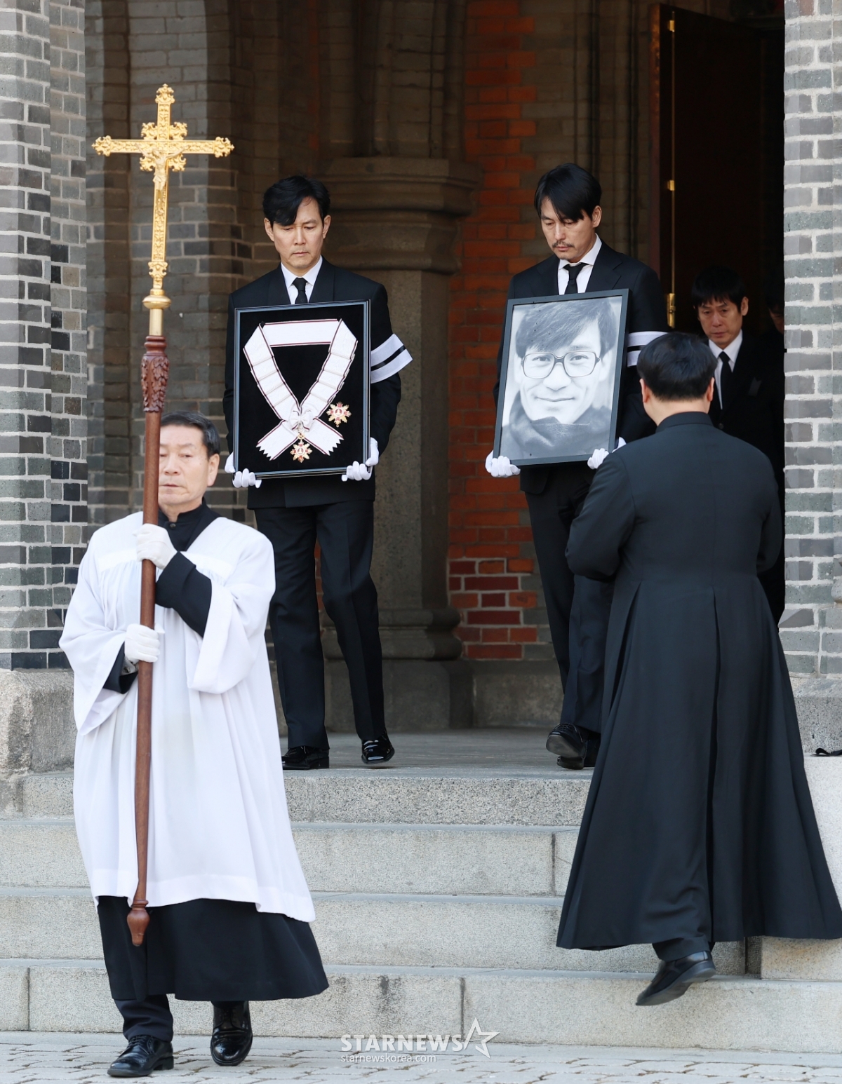 故 안성기 장례 미사 엄수[★포토]