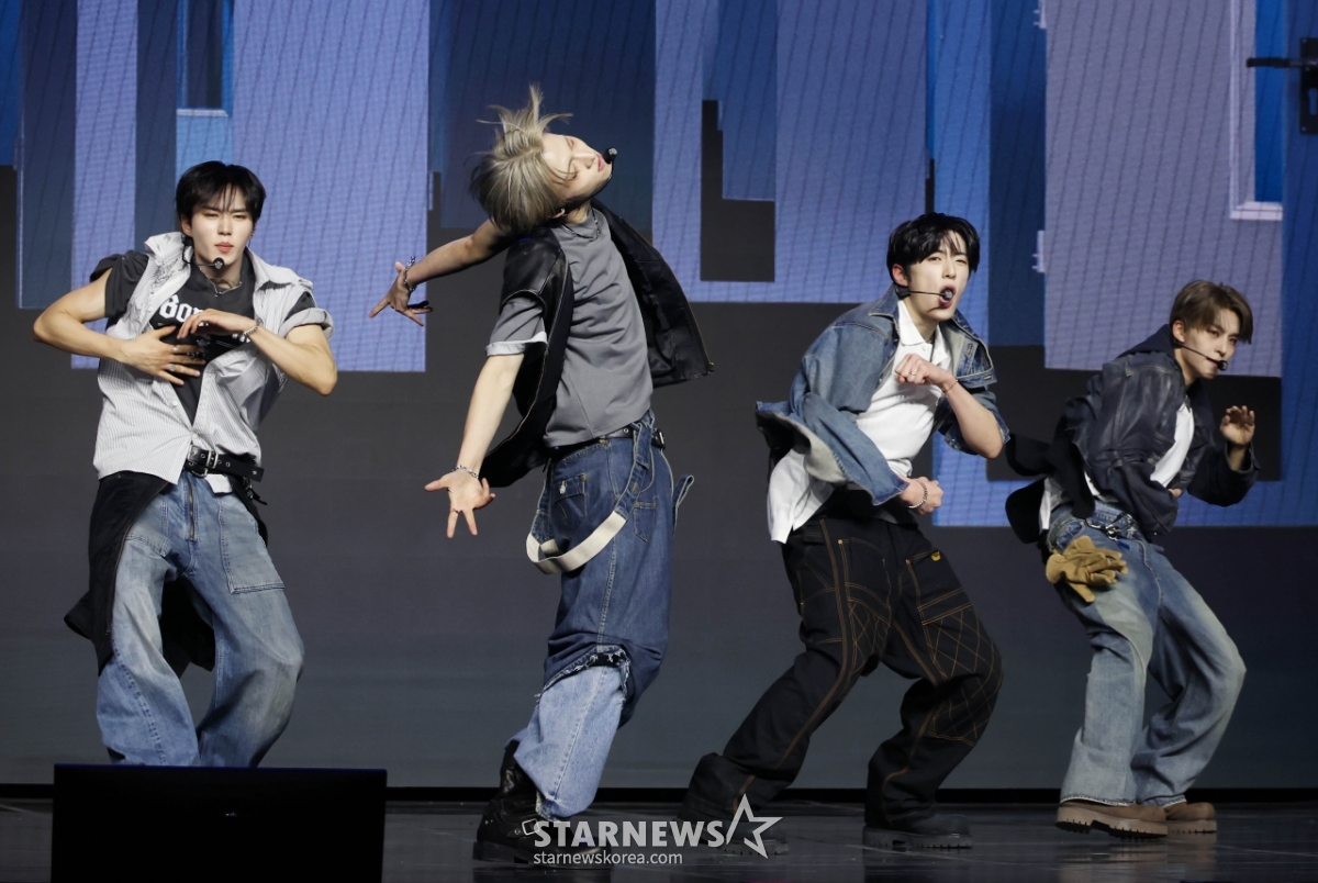 알파드라이브원 '파워풀한 퍼포먼스'[★포토]