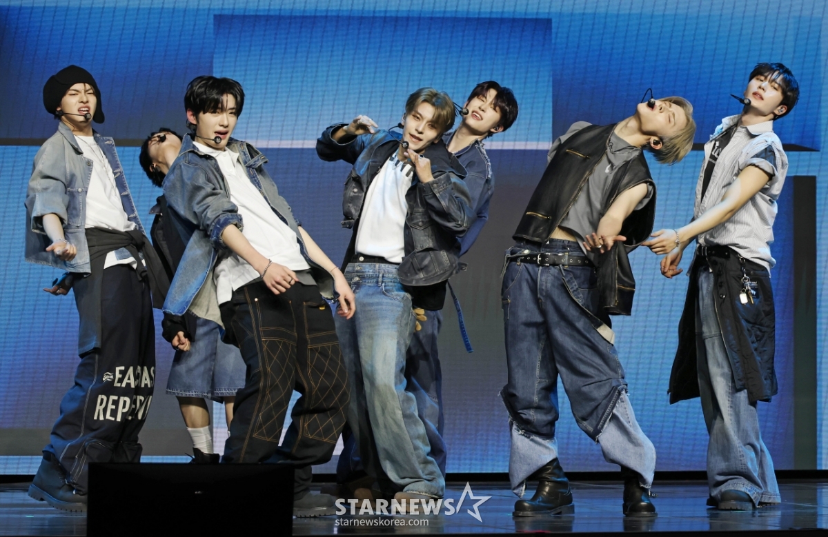 알파드라이브원 '완벽한 무대'[★포토]