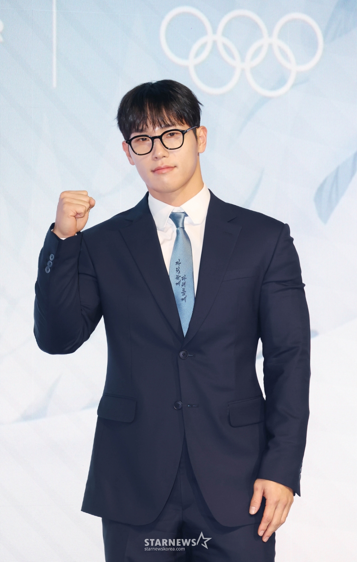 윤성빈 '코르티나 동계올림픽 대표팀 화이팅'[★포토]