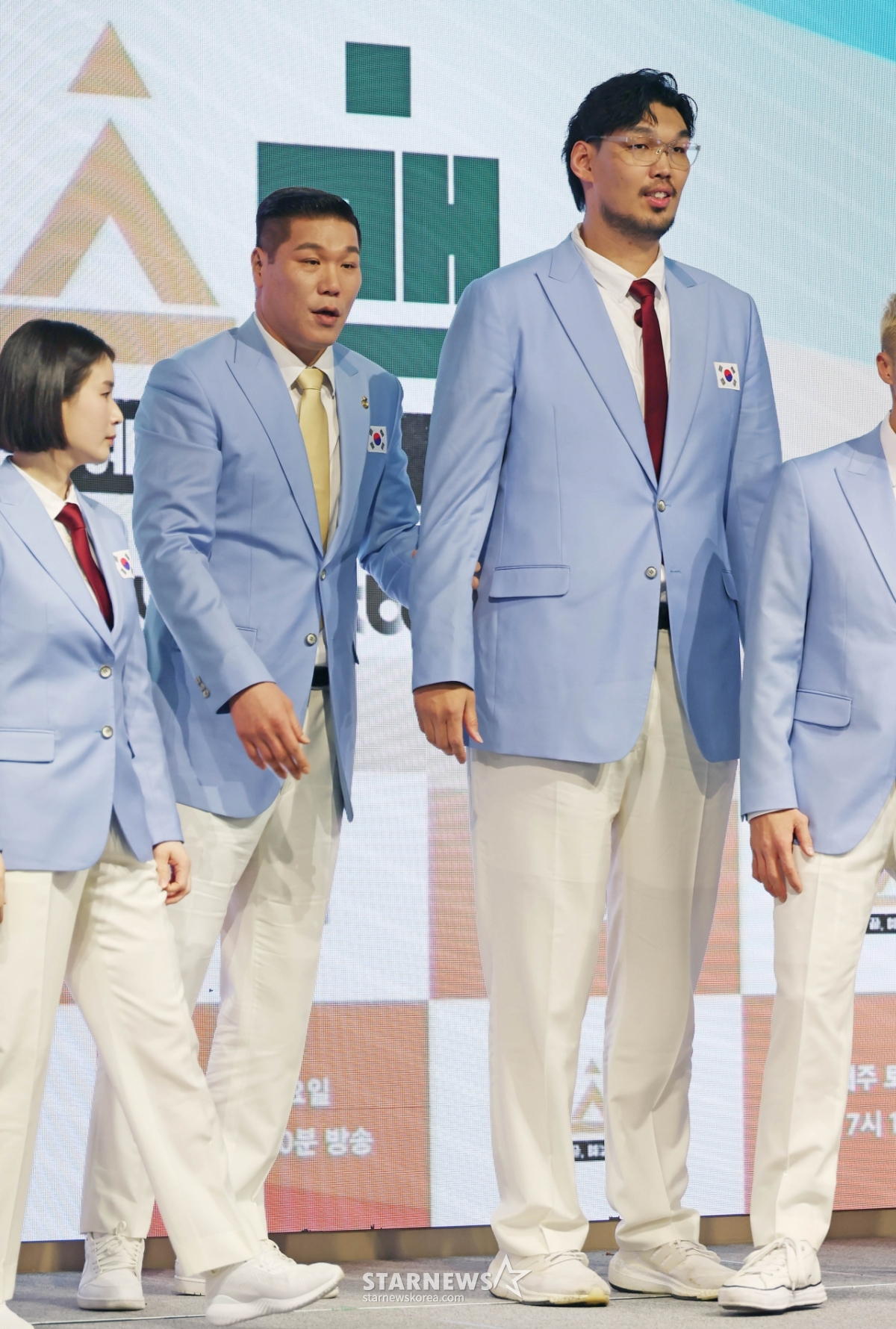 '서장훈이 작아지는 마법'[★포토]