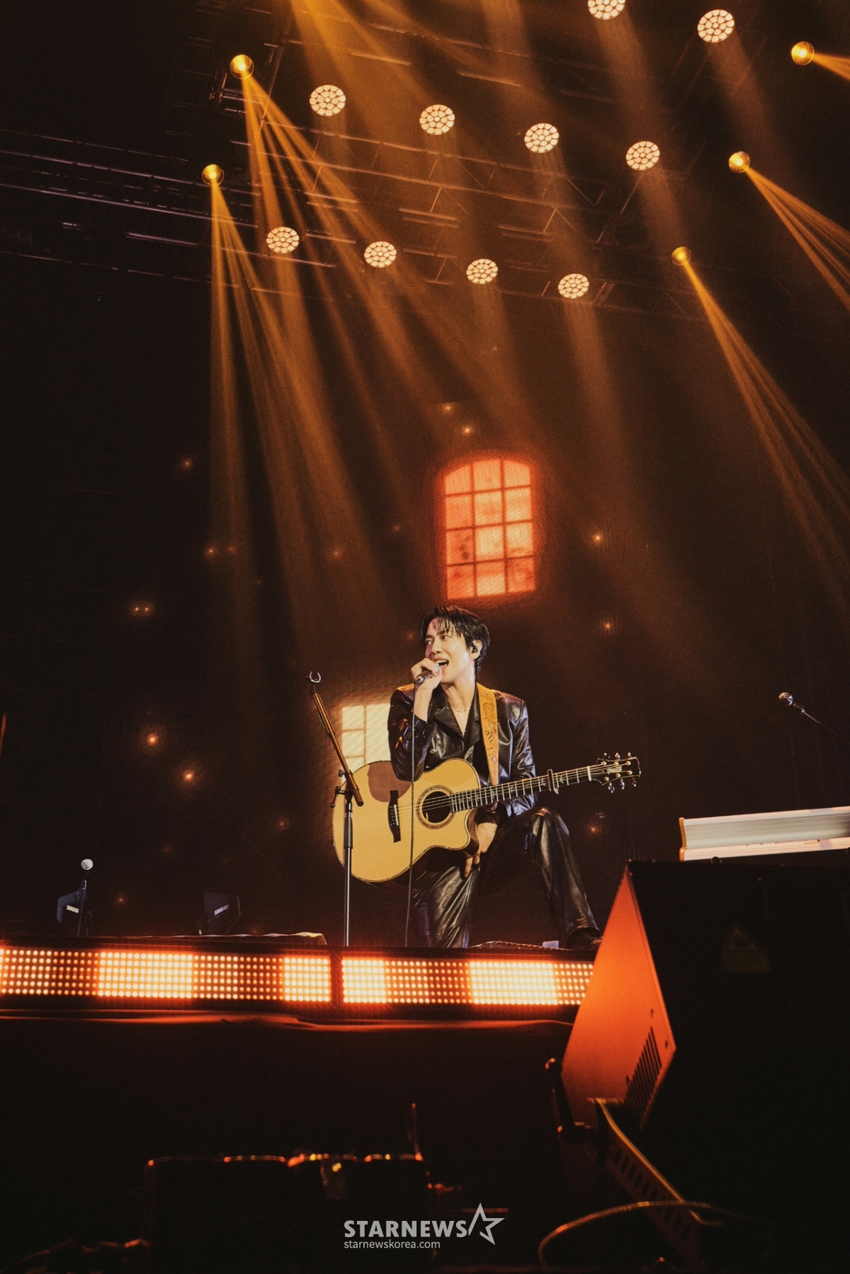 씨엔블루 정용화 '여심 잡는 보컬'[★포토]