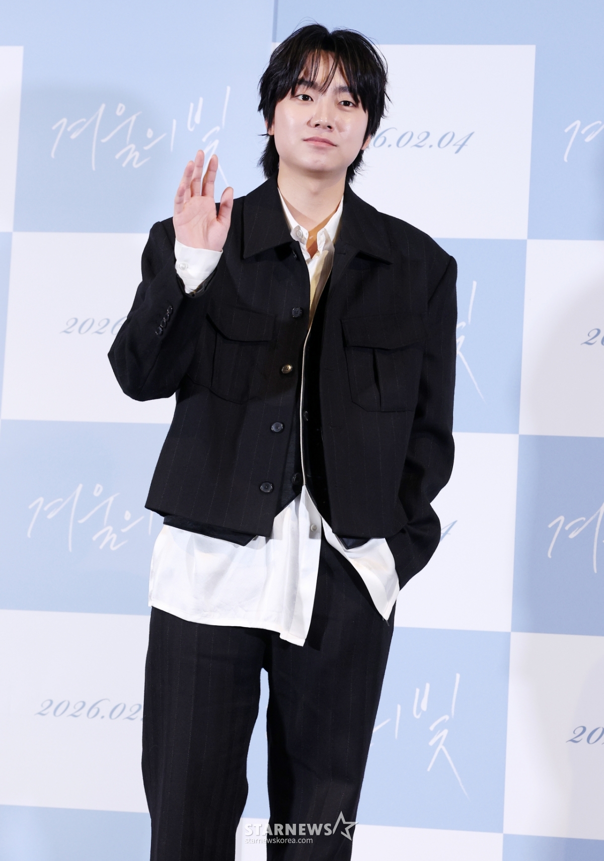 성유빈, 손인사 살짝[★포토]