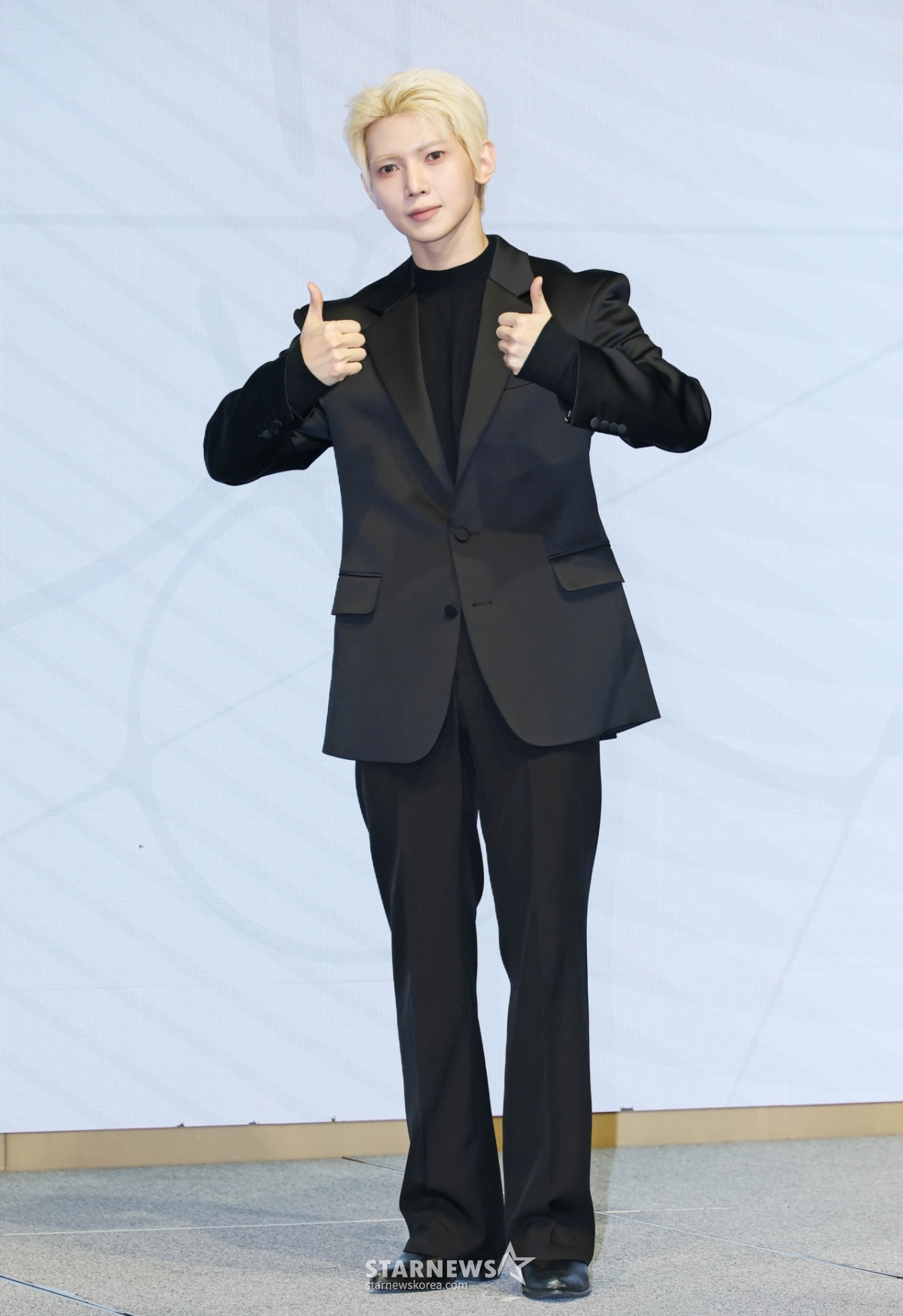 에이티즈 여상 '상큼한 손하트'[★포토]