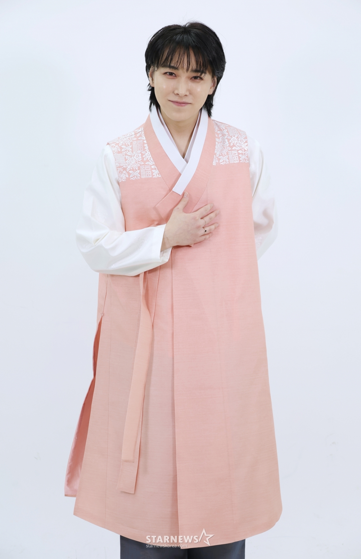 성민 '병오년 새해 복 많이 받으세요'[★포토]