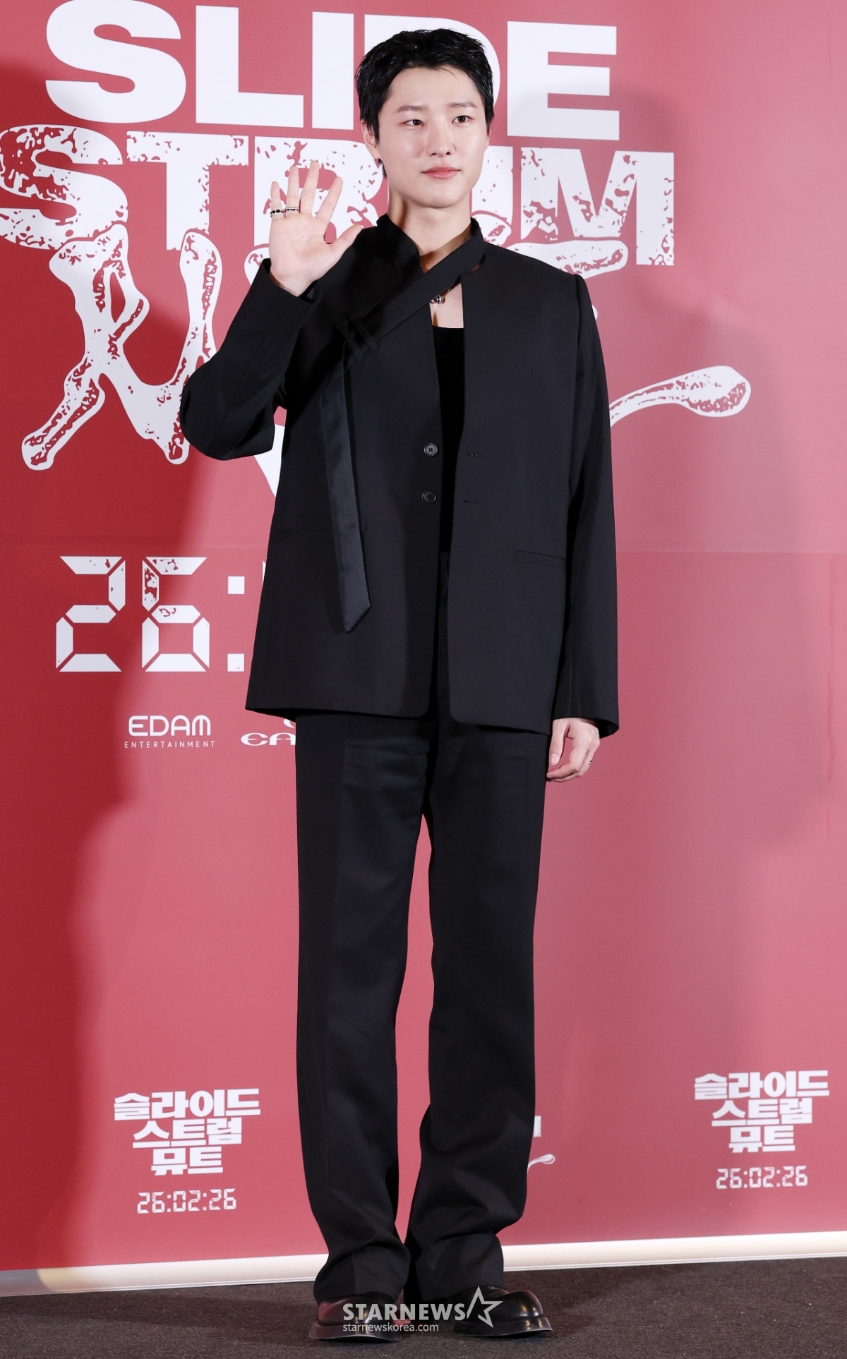 우즈, 훤칠해서 잘 어울리는 올블랙[★포토]