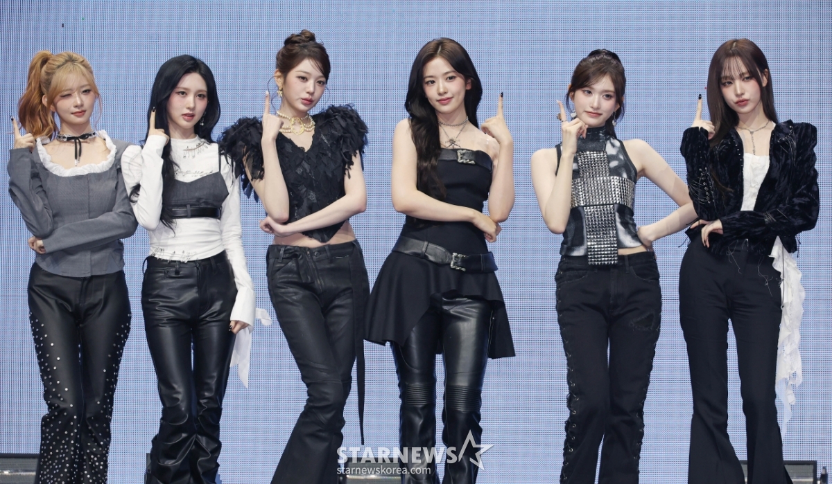 아이브 '더 멋지게 컴백'[★포토]