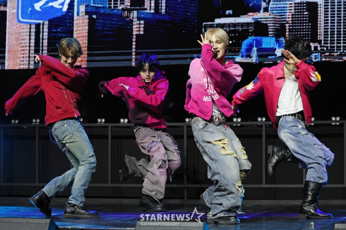 데일리:디렉션 '힘 넘치는 무대'[★포토]