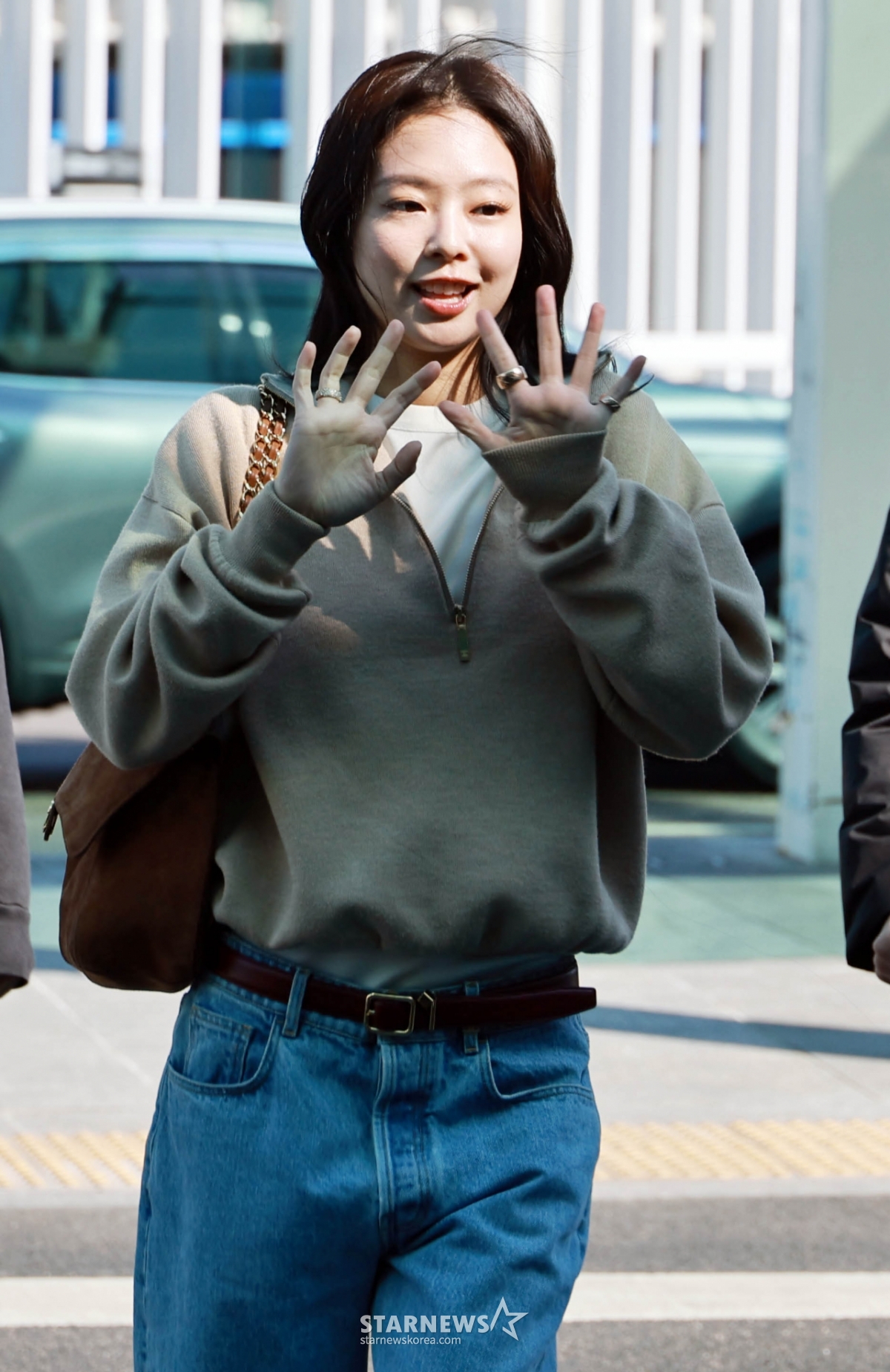 블랙핑크 제니 '잘 다녀올게요'[★포토]