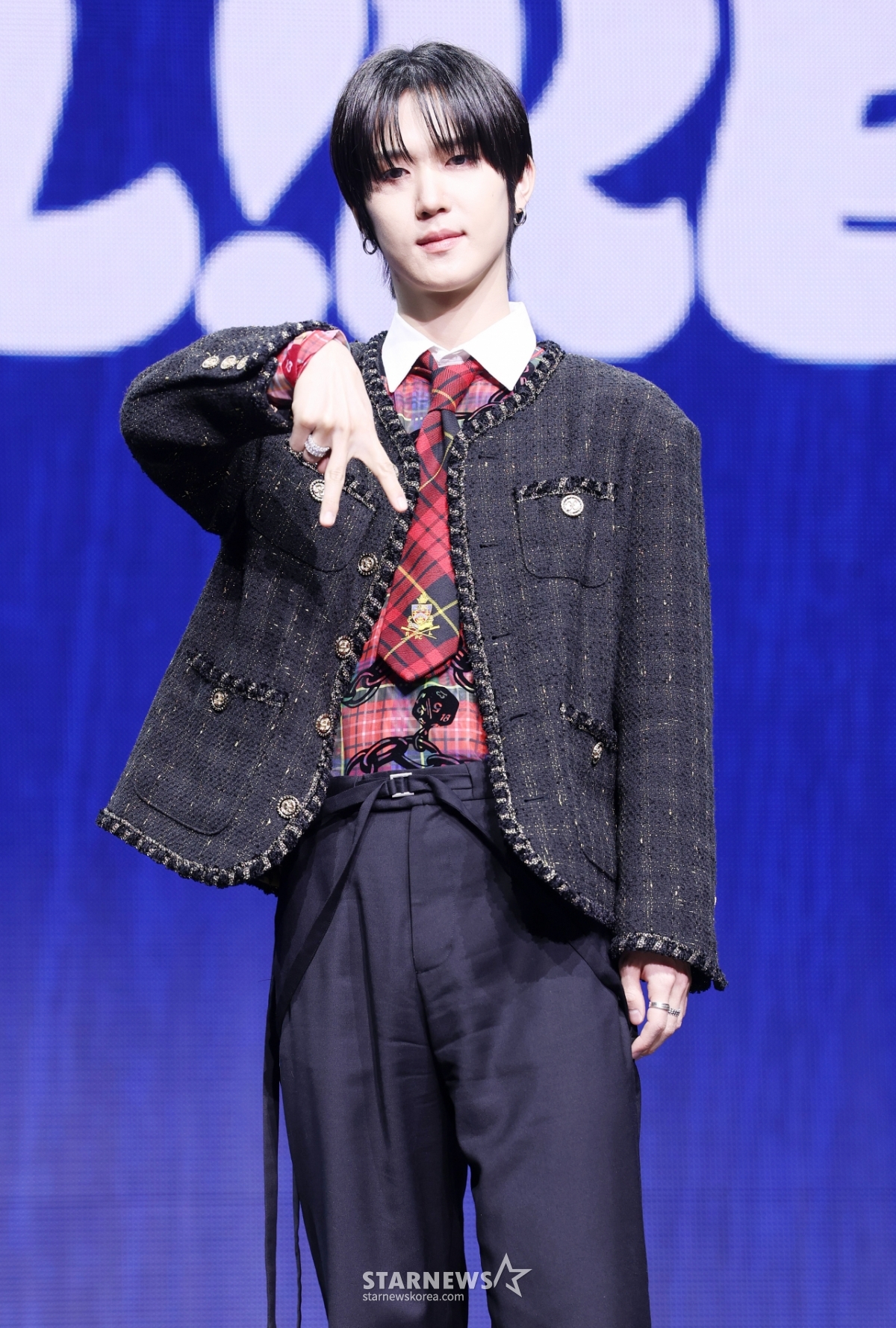 기현, 포인트 안무와 함께[★포토]