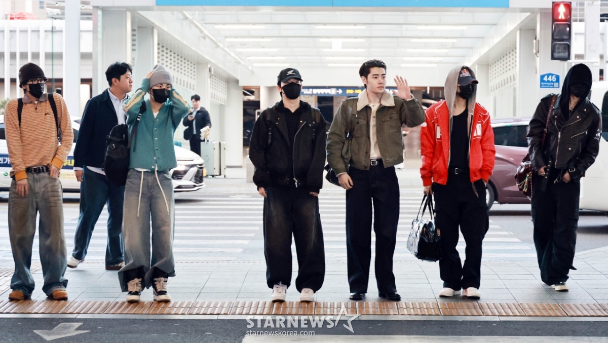 엔하이픈 '6인제재로 첫 출국' [★포토]