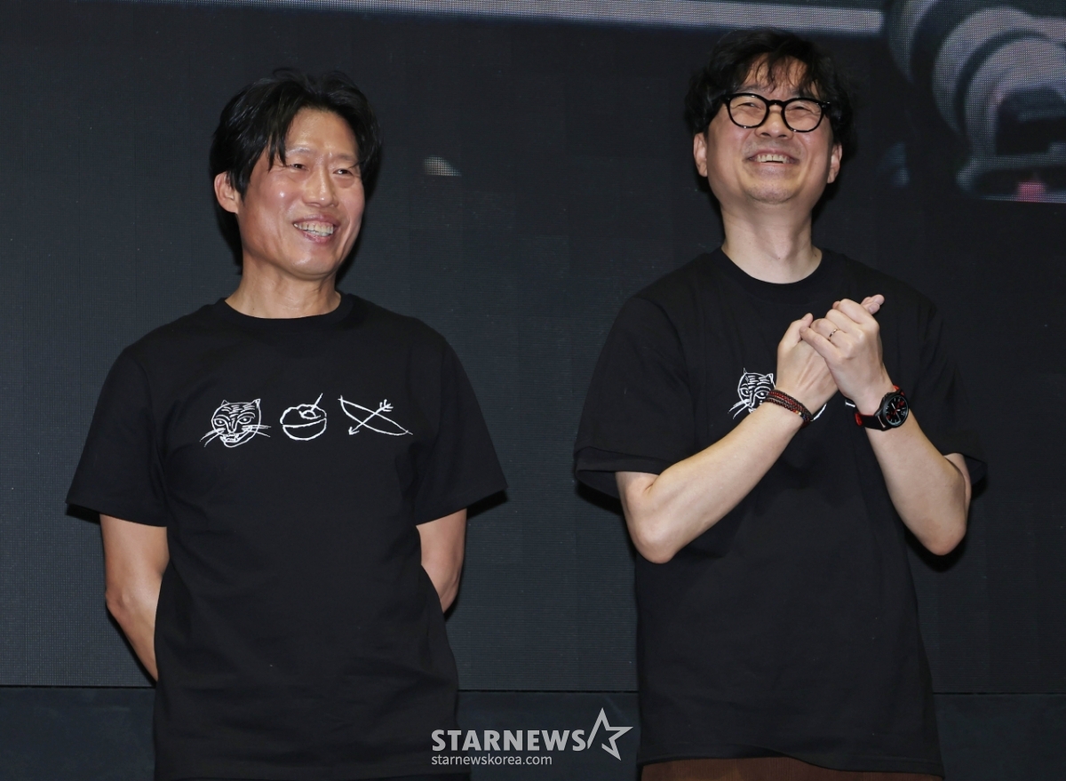 유해진-장항준 '감출 수 없는 천만미소'[★포토]