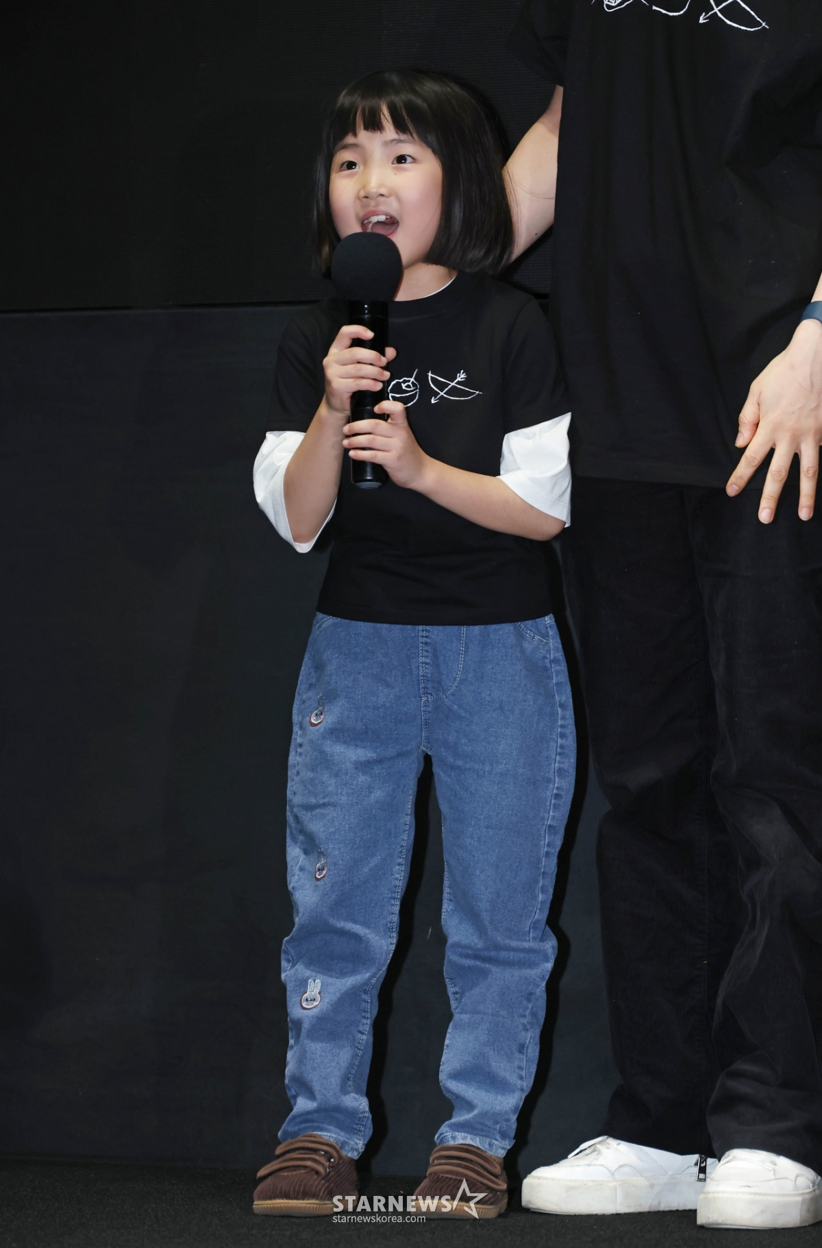 박지윤 '팬들 만난 막둥이'[★포토]