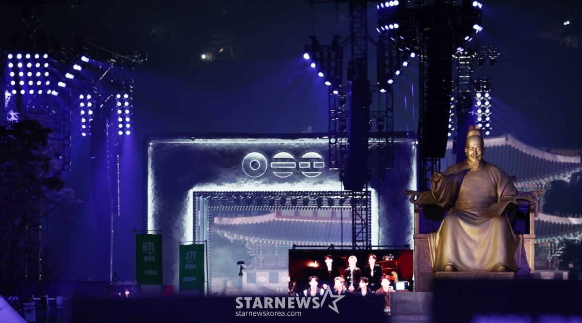 BTS 공연 임박한 '왕의 길' 광화문 광장 무대[★포토]