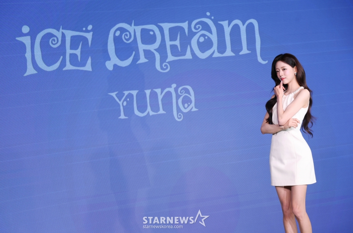 유나 '막내의 솔로 데뷔'[★포토]