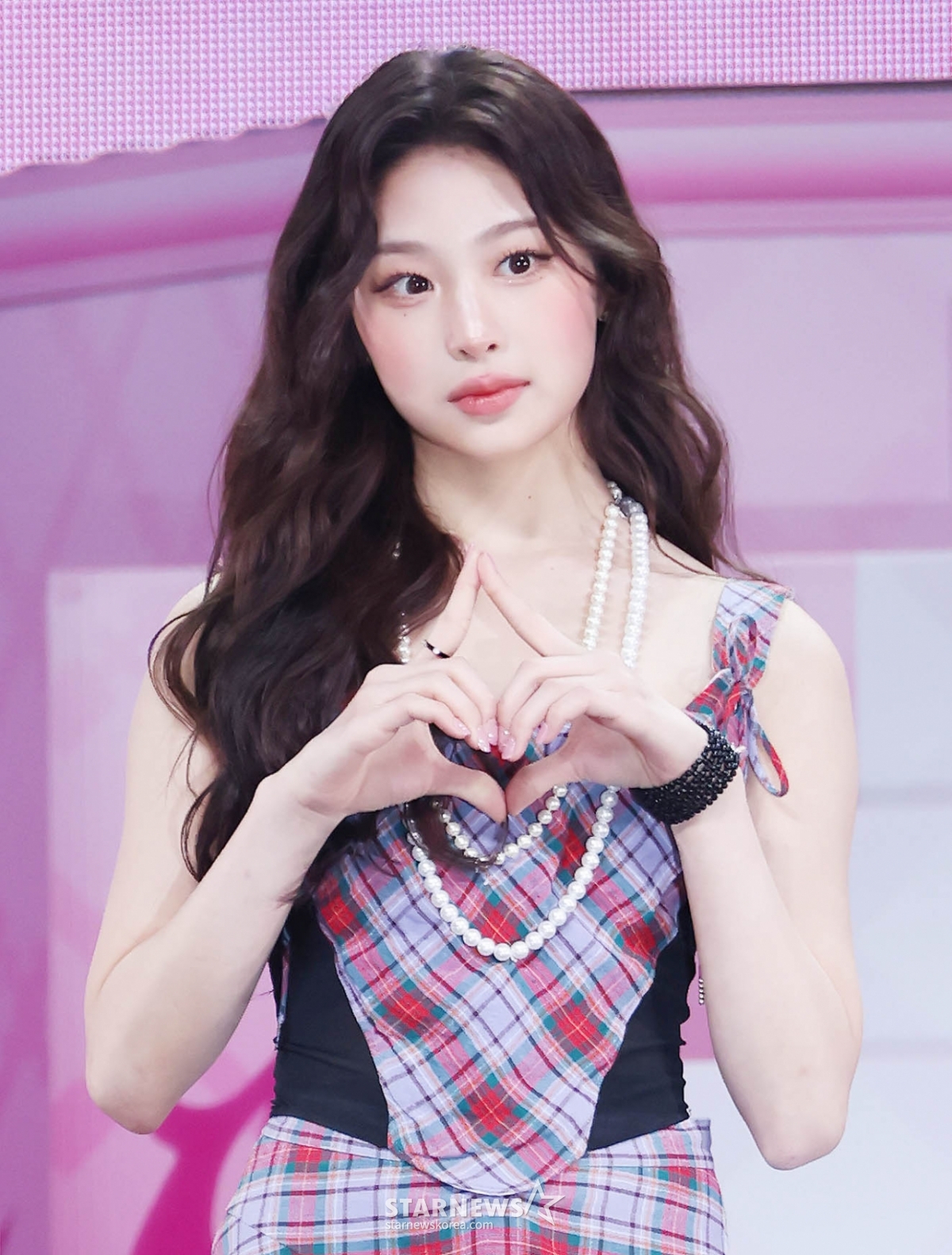 베돈크 베니 '시크한 손하트'[★포토]