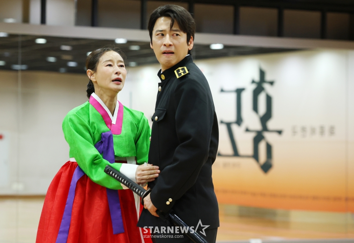 예지원-홍의준, 남매의 애절한 눈빛[★포토]