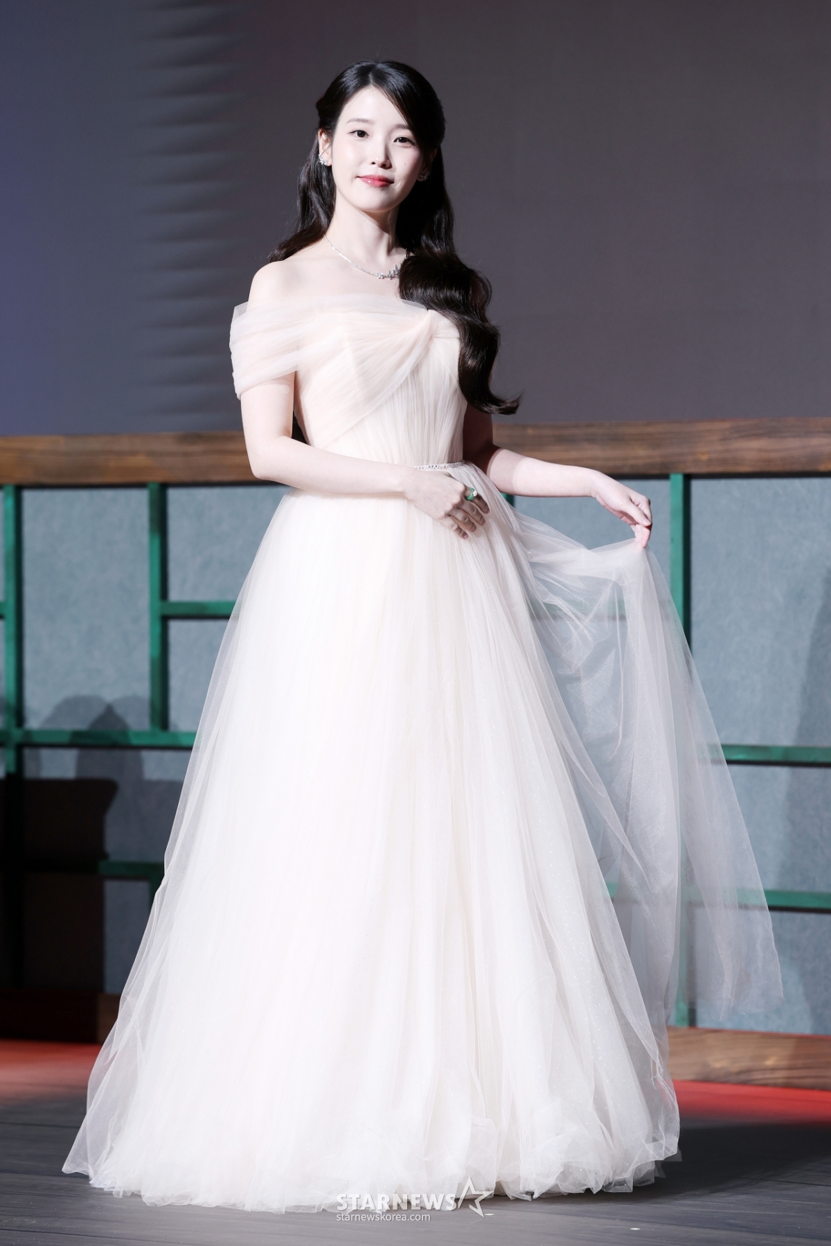 아이유, 봄바람처럼 살랑[★포토]