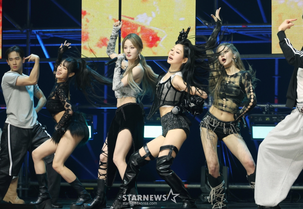 키스오브라이프 '힘 넘치는 컴백 무대'[★포토]