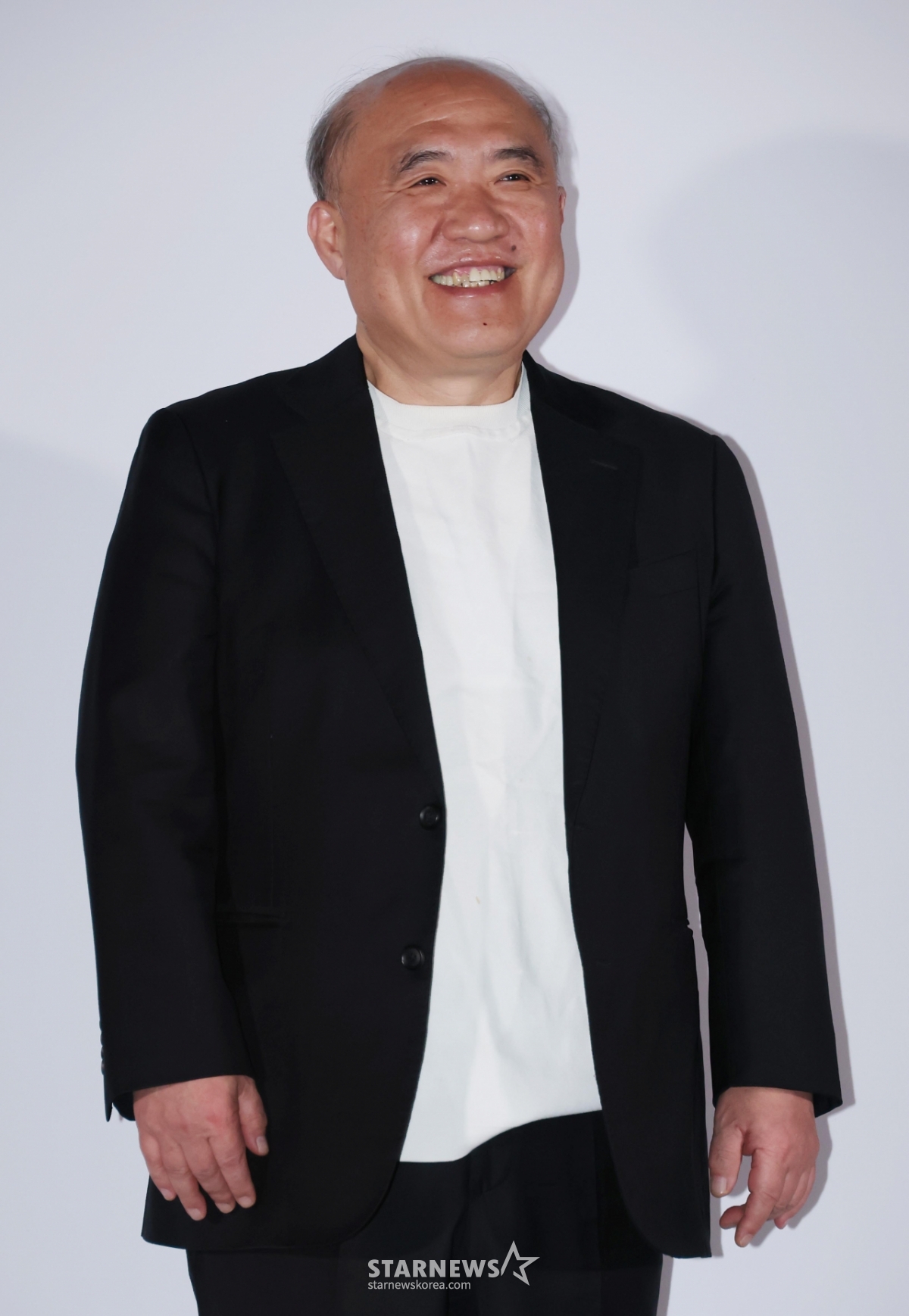 무대에 오른 '란 12.3' 조성우 음악감독[★포토]