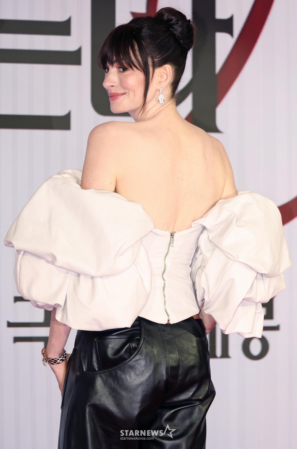 앤 해서웨이 '섹시 앤디'[★포토]