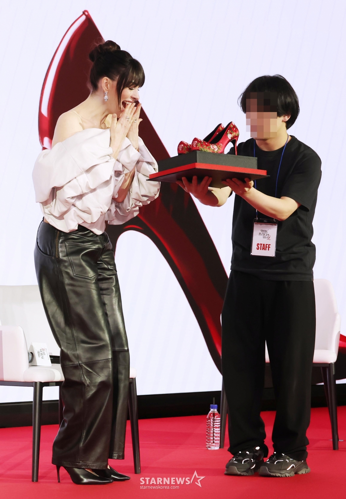 앤 해서웨이 '하이힐에 진심인 편'[★포토]