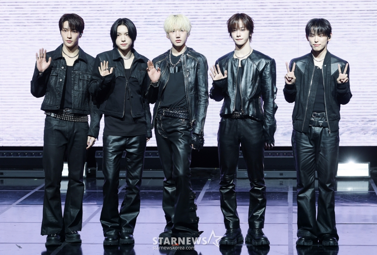 '김재중 아이돌' 키빗업, 데뷔[★포토]