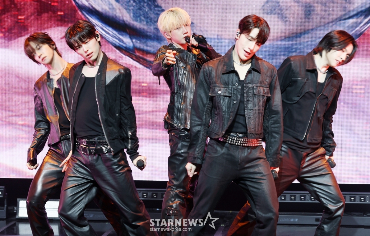 키빗업, 데뷔 무대 같지않은 실력[★포토]