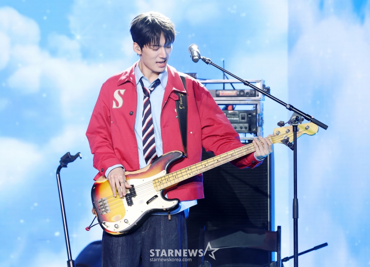 데인, 하트를 훔치는 훈남 베이시스트[★포토]