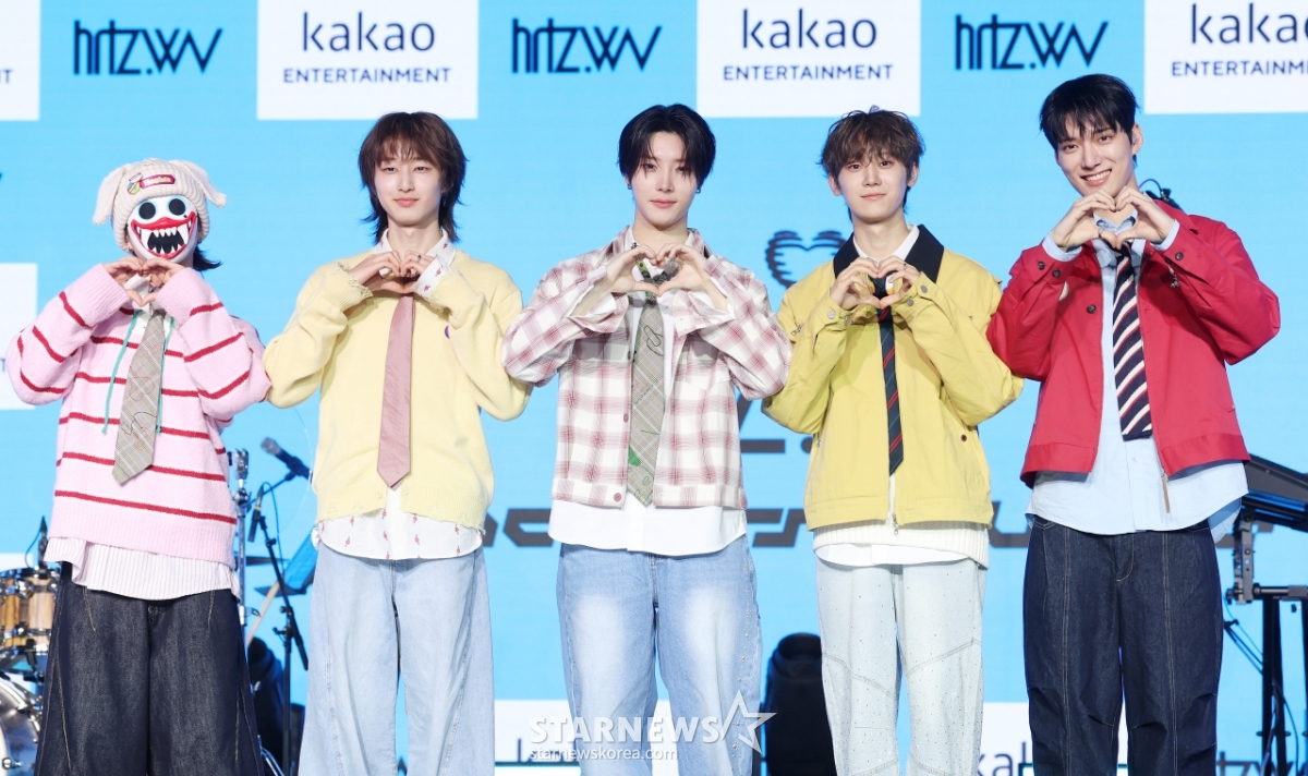 하츠웨이브, 스틸하트클럽 넘어 드디어 데뷔[★포토]