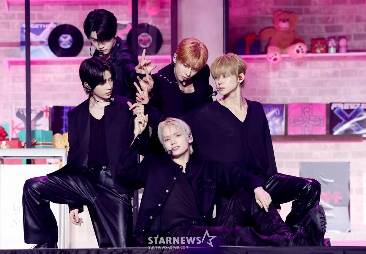 투모로우바이투게더, 시작부터 압도[★포토]