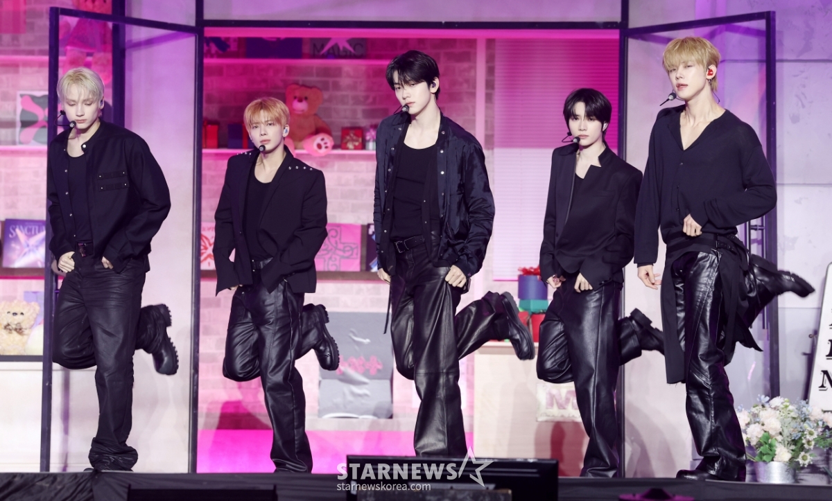 TXT, 긴 다리로 완벽 안무[★포토]