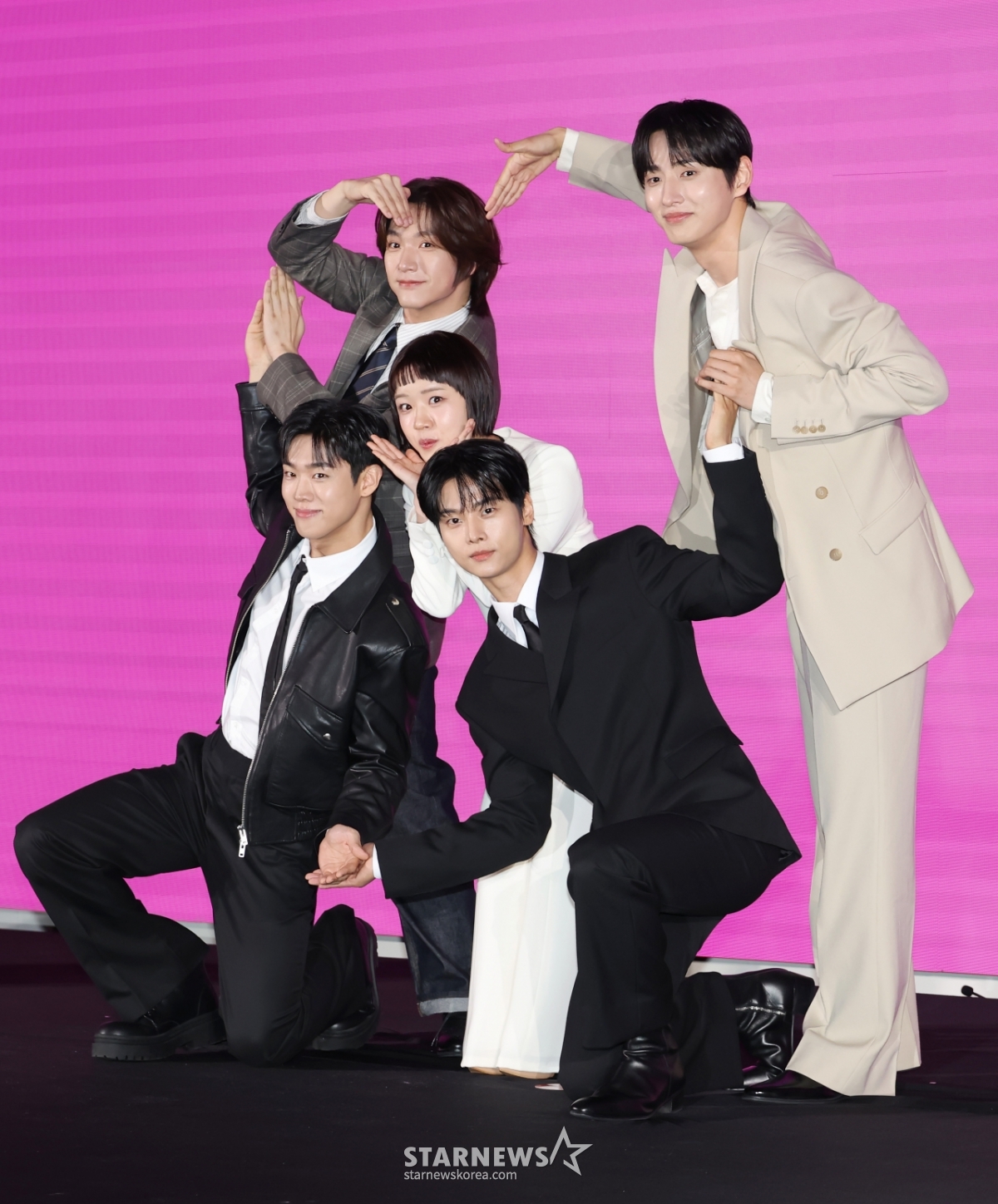 로맨스의 절댓값 '하트 맞나요?'[★포토]