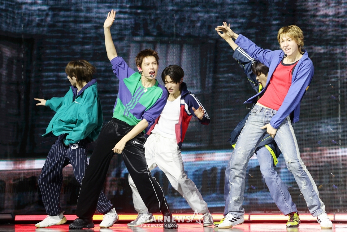 코르티스, 자체 제작 안무로 신나게[★포토]