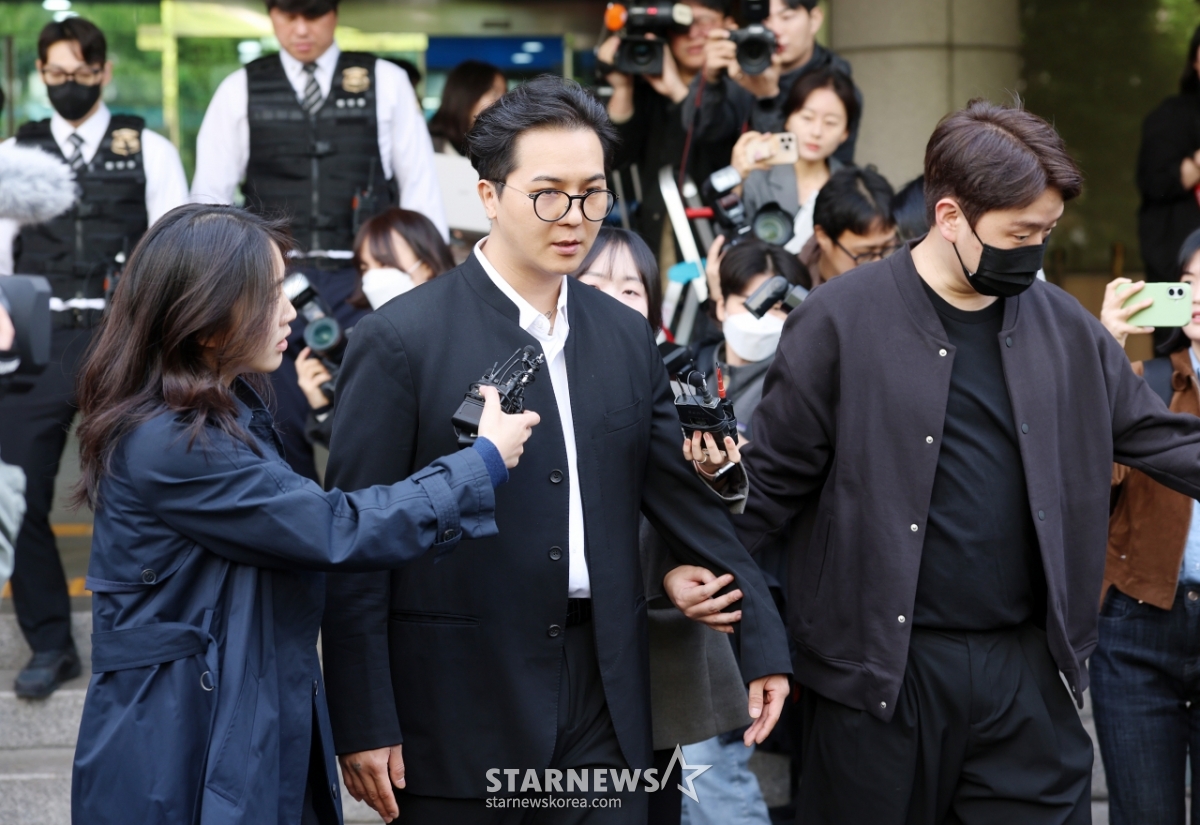 첫 공판 마친 송민호[★포토]