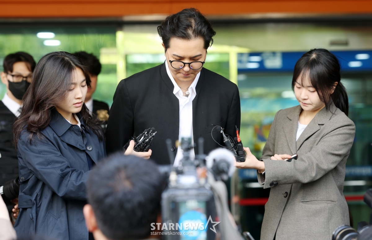 고개숙인 송민호[★포토]