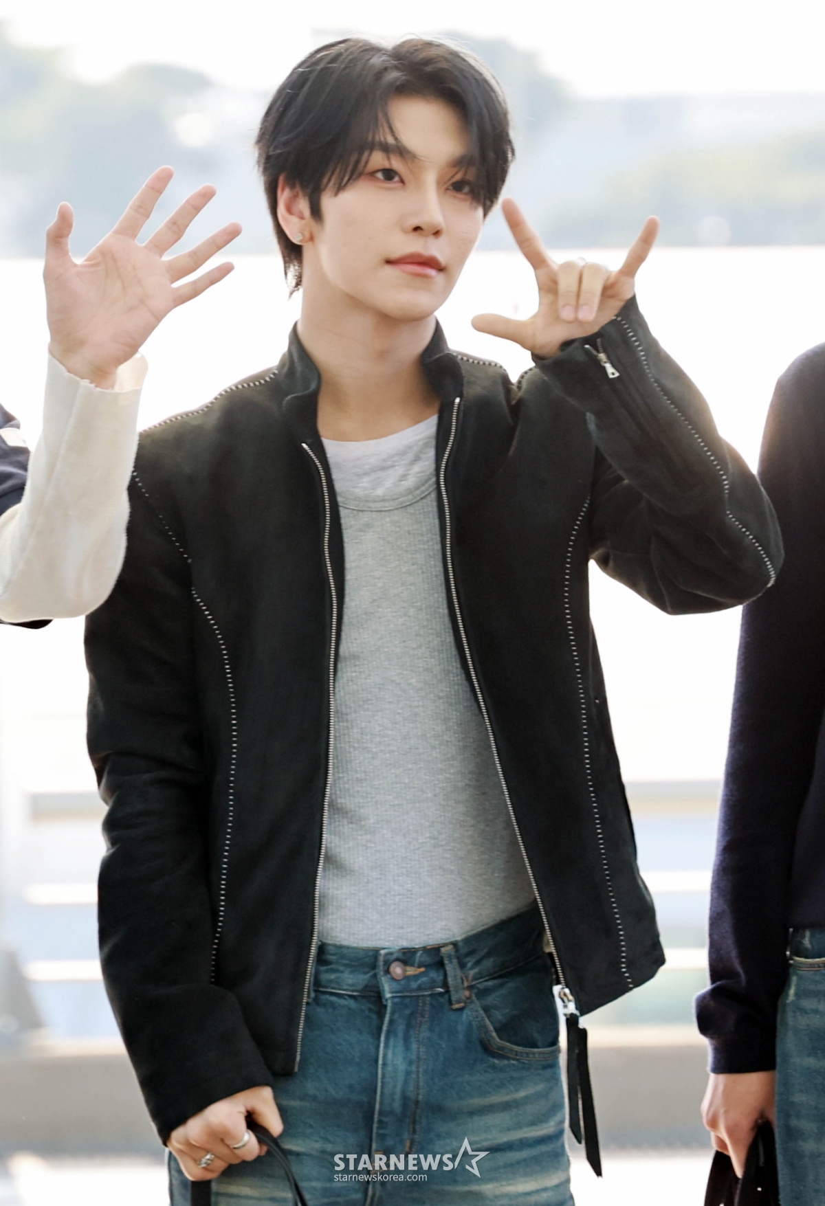 알디원 씬룽 '멋진 인사'[★포토]